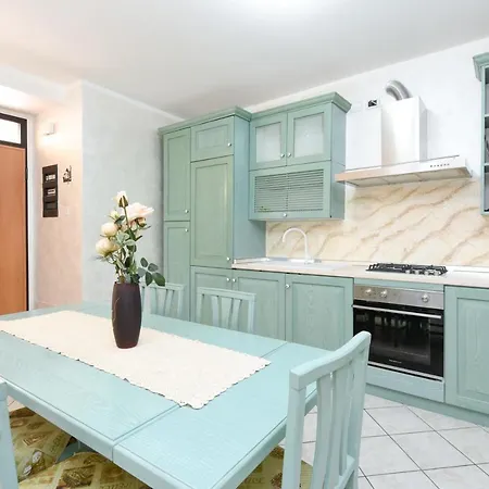 Nel Borgo Apartment Manerba del Garda
