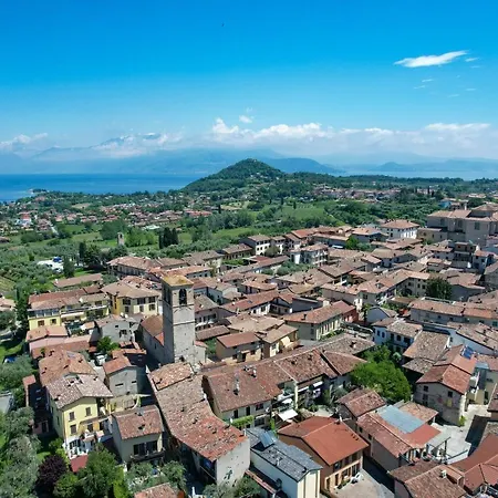 Nel Borgo * 마네르바 델 가르다